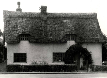 8 Bedford Road - Dorchester Cottage in 1960 [Z53/5/12]